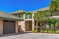 Waiulaula Ridge UH201