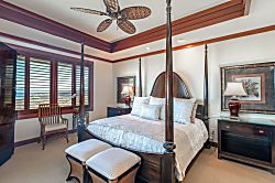 Waiulaula Ridge UH201