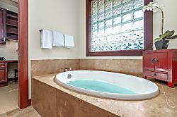 Waiulaula Ridge UH201