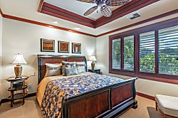 Waiulaula Ridge UH201