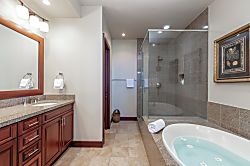 Waiulaula Ridge UH201