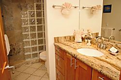 Kihei Beach Condo 303 - Bathroom