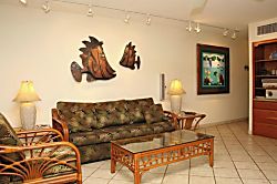 Kihei Beach Condo 303 - Living area