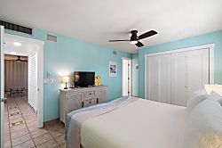 Kihei Beach Condo 306 - Room