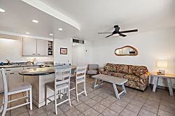 Kihei Beach Condo 306 - Living area