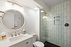 Kihei Beach Condo 306 - Bathroom