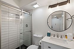 Kihei Beach Condo 306 - Bathroom