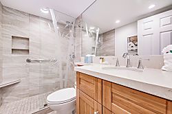 Kihei Beach 207 - Bathroom