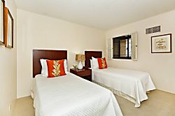 Waikiki Beach Tower #2302