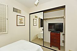 Waikiki Beach Tower #2302