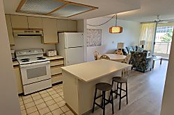 Maui Banyan 1 BR/2 BA