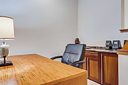 Makena Surf C-103 - Interior