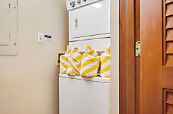 Makena Surf C-103 - Interior