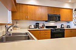 Kaanapali Royal H-202