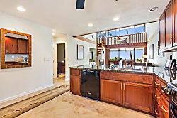 Country Club Villas 302