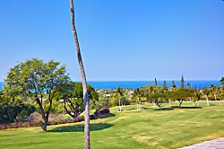 Country Club Villas 302