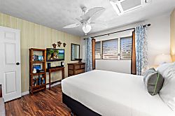 Surf and Racquet Townhouse 52