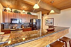 Kahana Outrigger Oceanfront Condo 3BD 