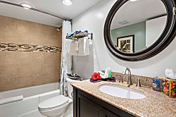 Kona Pacific D524  Kauhale