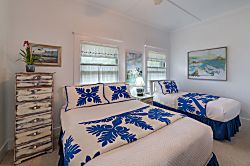 Hale Pohaku Beachfront Home Waimanalo