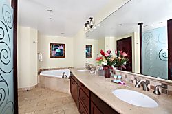 Waipouli Beach Resort Oceanfront Condo G104