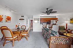 Kanaloa at Kona 2103 - Living area
