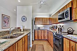 Kanaloa at Kona Oceanview Condo