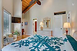 Kanaloa at Kona Oceanview Condo