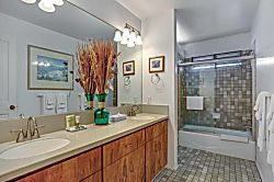 Kanaloa at Kona Condo