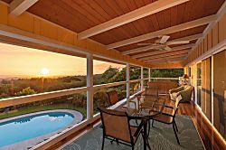 180 Degree Ocean Views