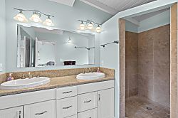 180 Degree Ocean Views