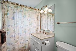 180 Degree Ocean Views