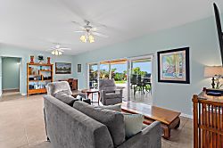 180 Degree Ocean Views