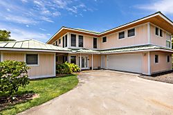 180 Degree Ocean Views