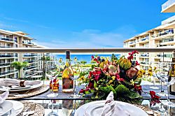 Honua Kai Hokulani 529 - Fresh air and ocean glimpses create the perfect backdrop for a relaxed brunch or casual ev