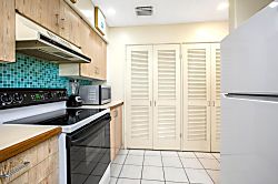 Kaanapali Royal KRO-Q102