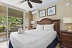 Maui Banyan T304