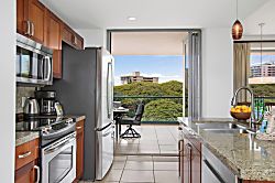 Honua Kai Konea 334 - Unleash your inner chef in a kitchen that’s as beautiful as it is practical