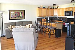 Waikiki Banyan #3401-I