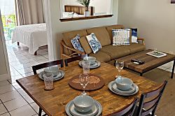 Harrigan's Kona Shores