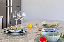 Waikiki Banyan 710 T1