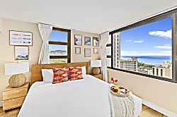 Waikiki Banyan 3014 T2