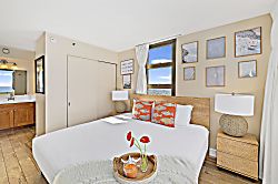 Waikiki Banyan 3014 T2