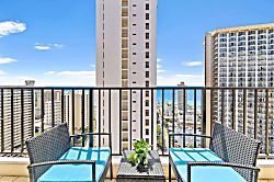Waikiki Banyan 2704 T2