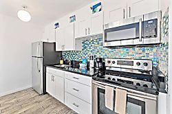 Waikiki Banyan 2704 T2