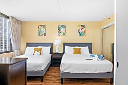 Waikiki Banyan 1910 T2