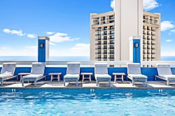 Pacific Monarch 2205