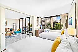 Waikiki Banyan 702 T1