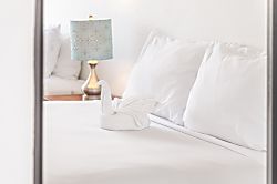 Waikiki Banyan 2205 T2