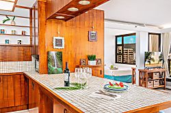 Waikiki Banyan 2205 T2